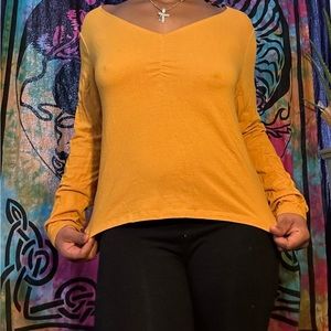 Chic long sleeve shirt ruched at v-neck